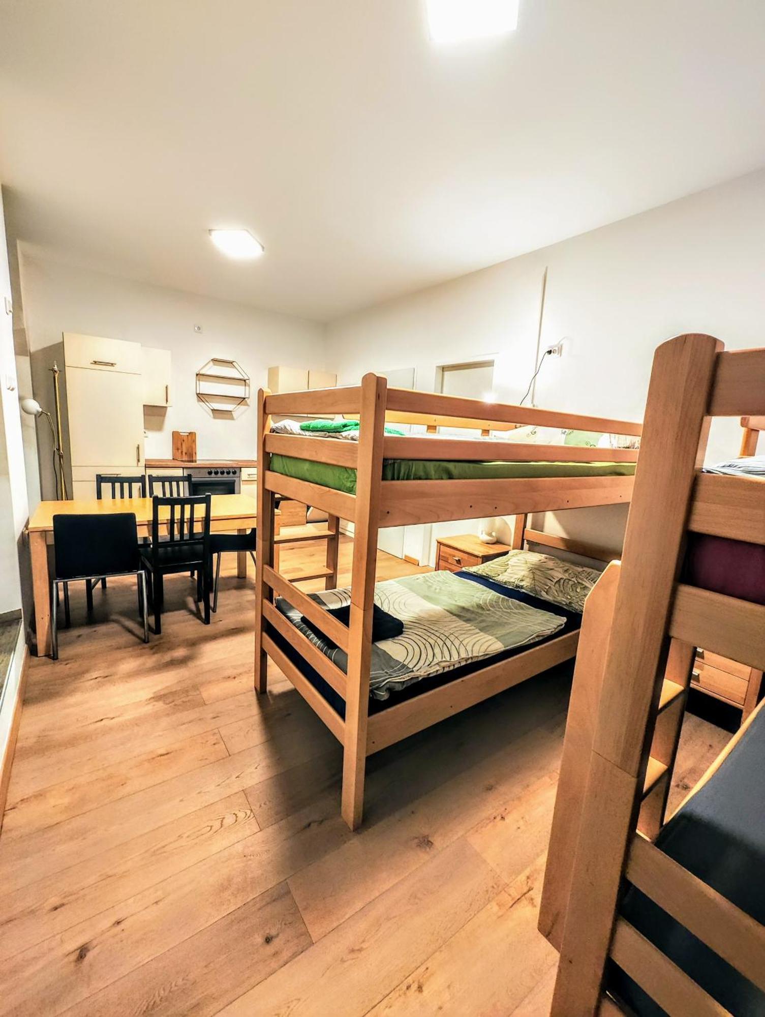 Cosy Family Condo // Double Deck Вена Экстерьер фото